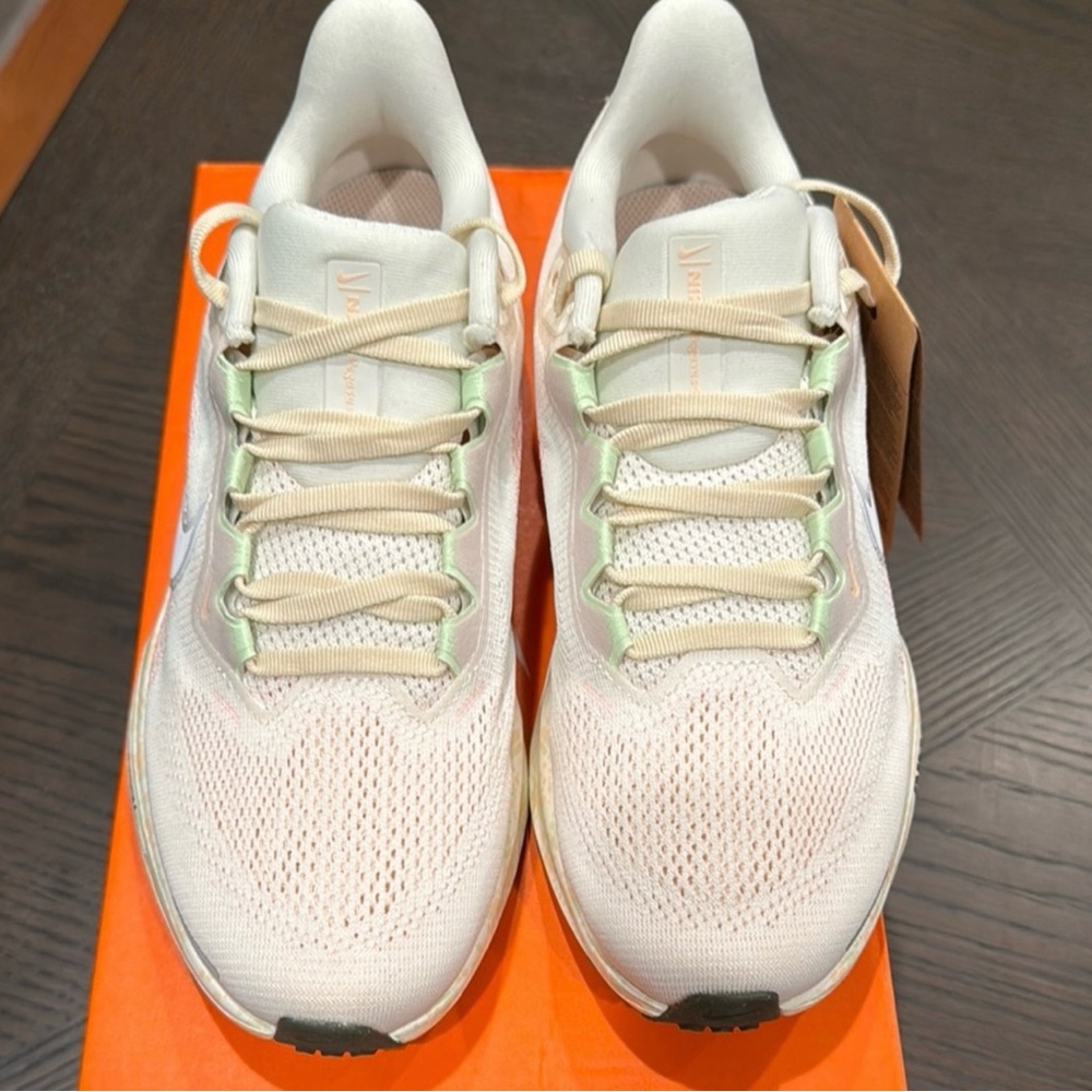 Nike Women's Pegasus 41 - Picture 2 of 5